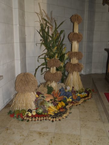 erntedankaltar2016006.jpg