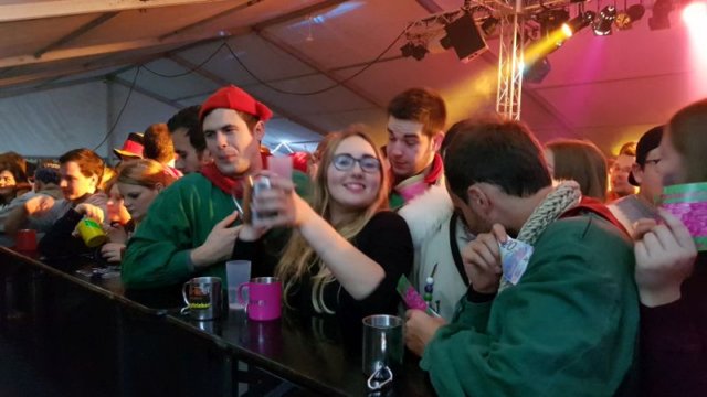 _213052.jpg