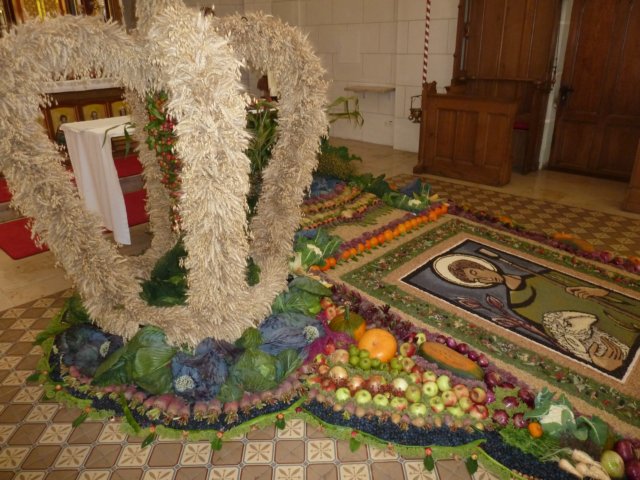 erntedankaltar2010.jpg